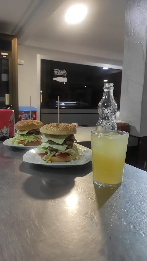 Menu_Bar Hamburguesería Tenaguillo_Arenas de San Pedro_image_8