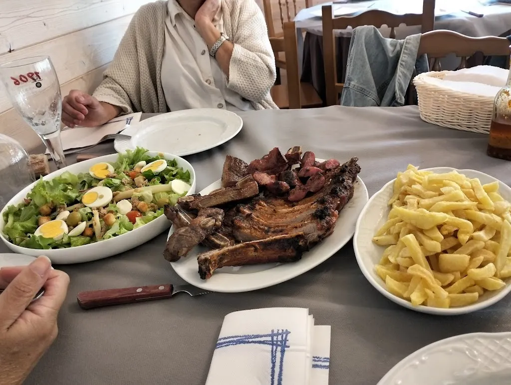 Cristina ARANDA ROJO_Café Bar Lousame_Lousame_review