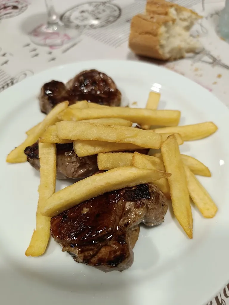 Olaya Osoro Esteban_Bar El Rocío_Arenas de San Pedro_review