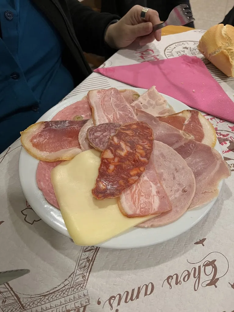 Carlos Asensio_Bar El Rocío_Arenas de San Pedro_review