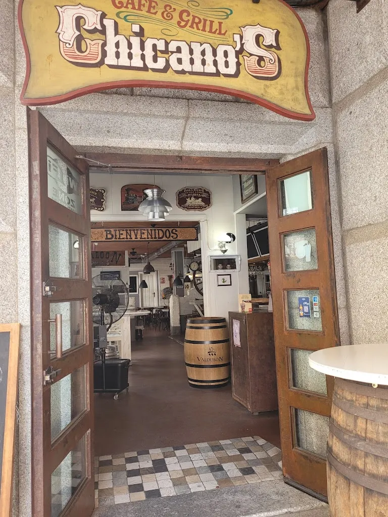 Café Bar Chicano's restaurant in Arenas de San Pedro