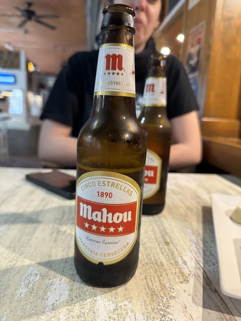 Café Bar Chicano's_Arenas de San Pedro_slider_image_3