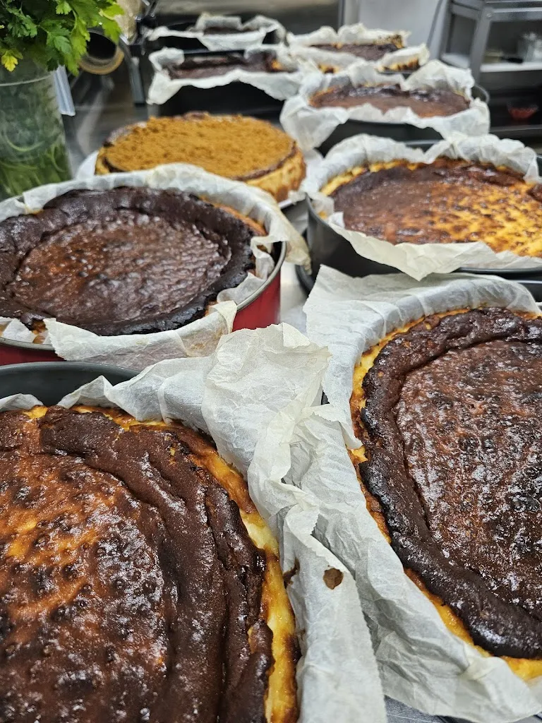 Umami Arenas Take Away_Arenas de San Pedro_slider_image_2