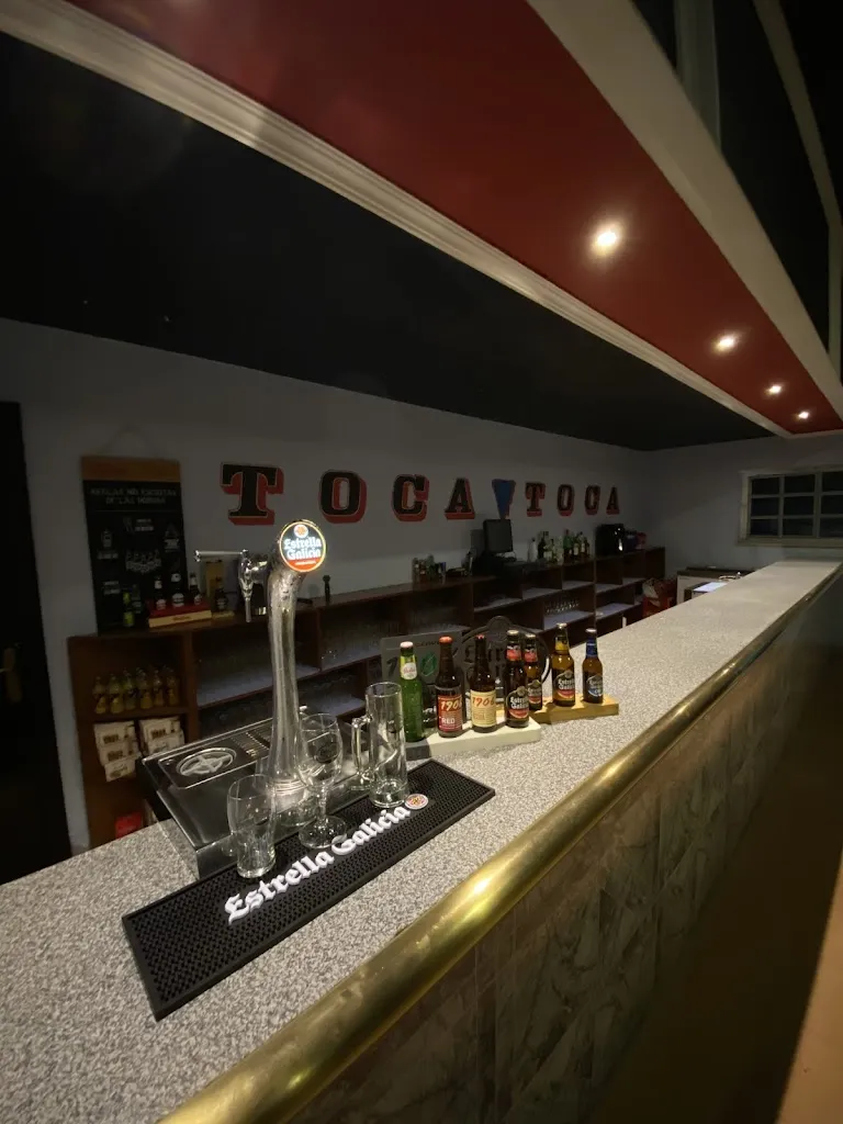 TOCA TOCA restaurant in Cabezas del Villar