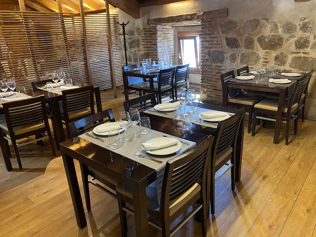 Restaurante La Bruja, Carnes a la Brasa_Aveinte_slider_image_2