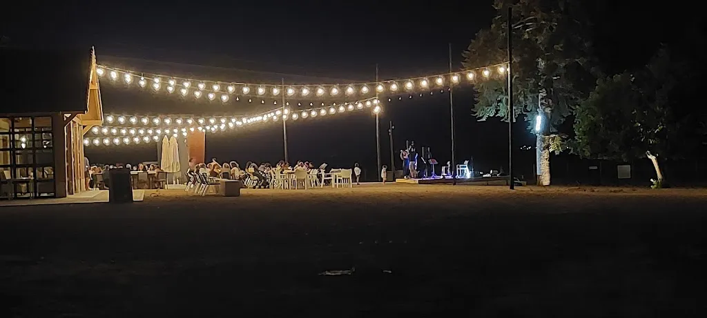 Espacio Laguna del Oso by Kerbest_Cabizuela_slider_image_3