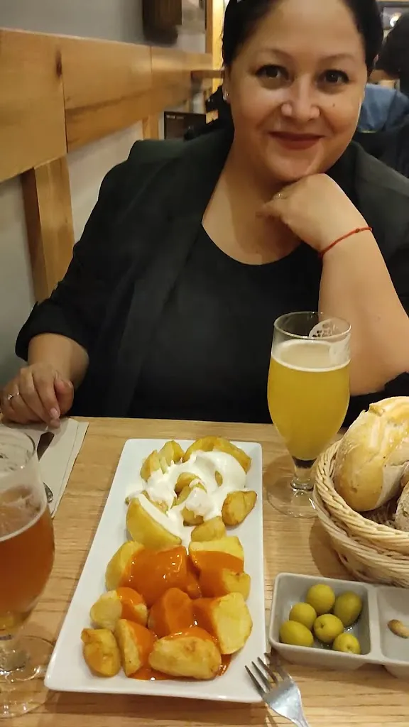 Las Bravas_Brabos_slider_image_2