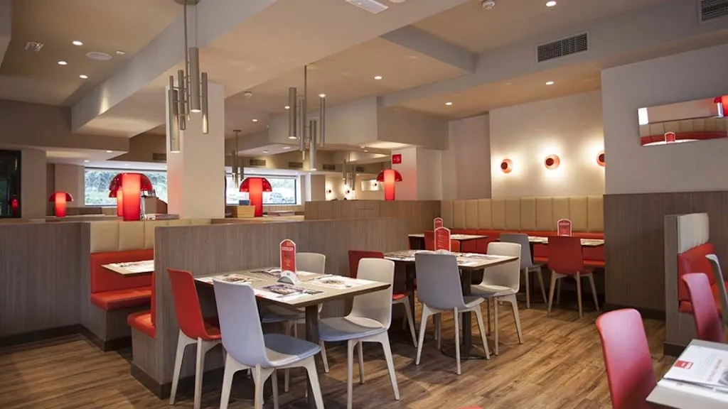 VIPS restaurant in Laracha A