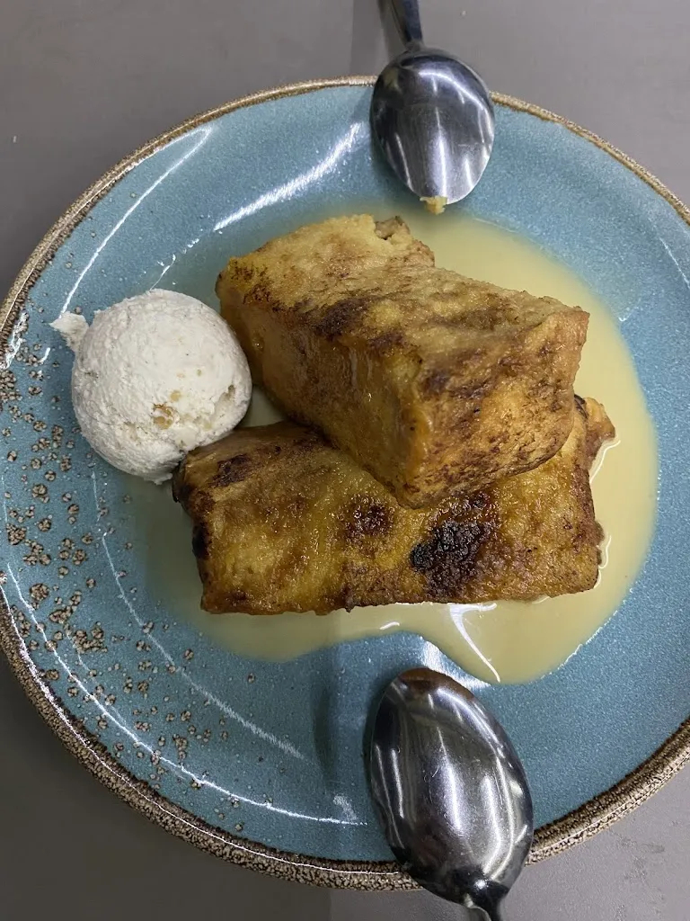 Digori Parascovia_Chiringuito de la Carrera_Carrera La_review