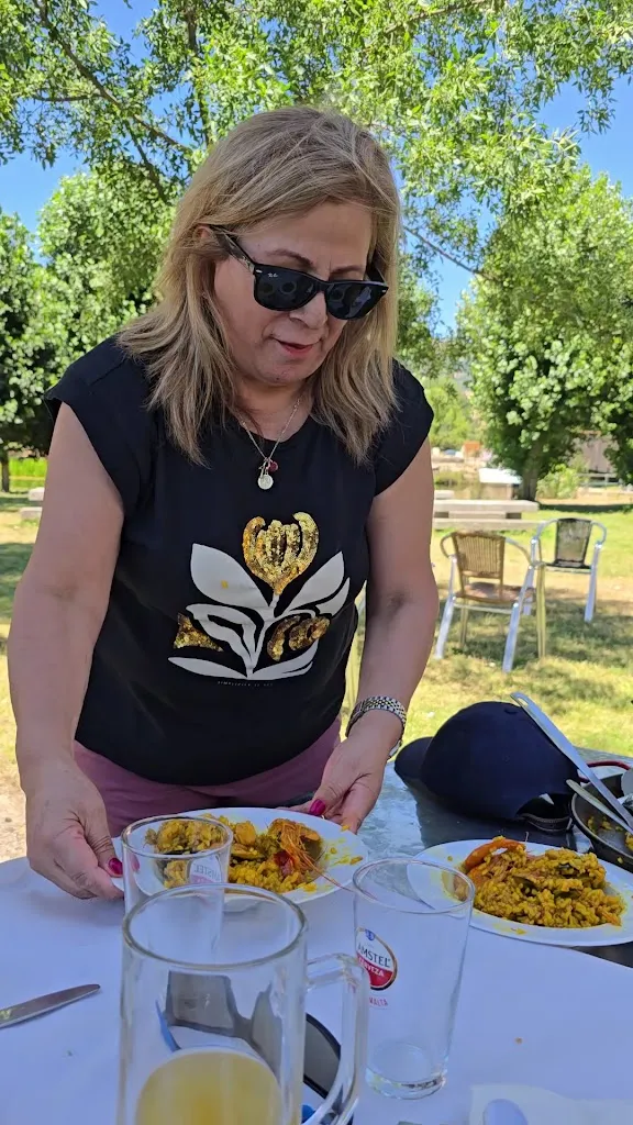 Eduu Regis_Las Pasaderas Chiringuito_Carrera La_review