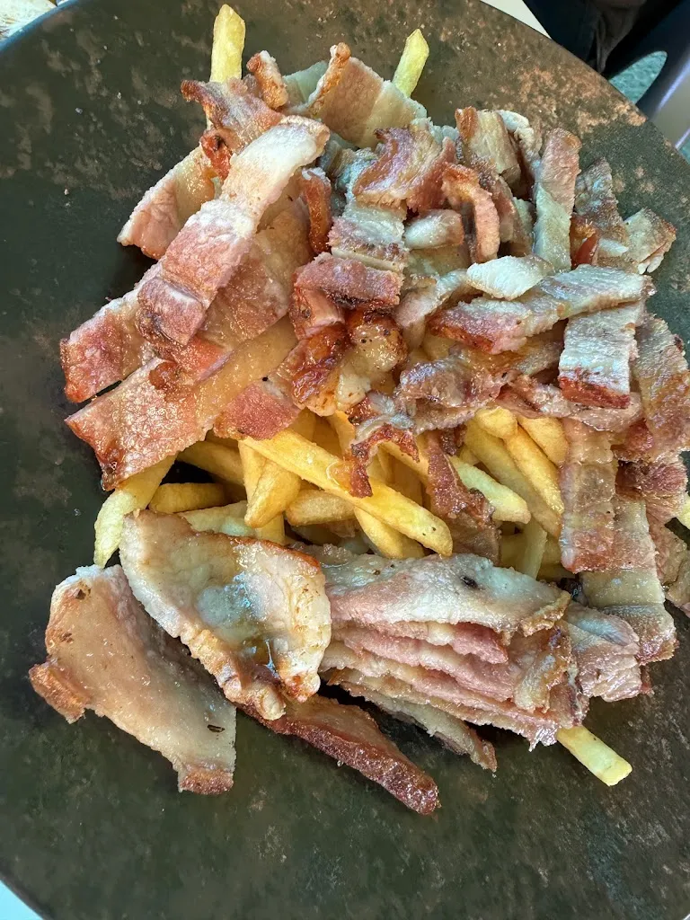 La Joya Charra By Queralt Ruiz_Las Pasaderas Chiringuito_Carrera La_review