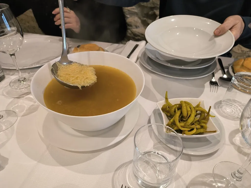 Pablo Sisamón_Meson La Candela_Carrera La_review