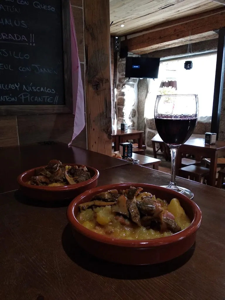 Menü_Bar restaurante BLANCO Y NEGRO desde 1990_Burgohondo_Bild_9