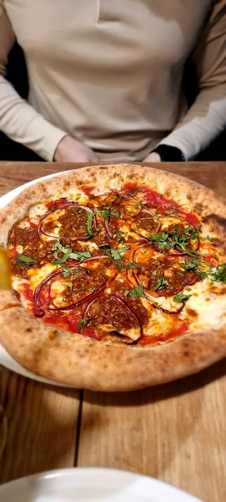 Georgiana Radu_Oven Mozzarella Atocha | Restaurante Italiano Madrid_Laracha A_review