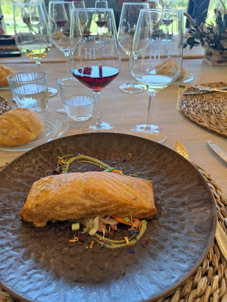 Marta Carvajal_Restaurante y Bodega Huellas del Tiétar_Castellanos de Zapardiel_review