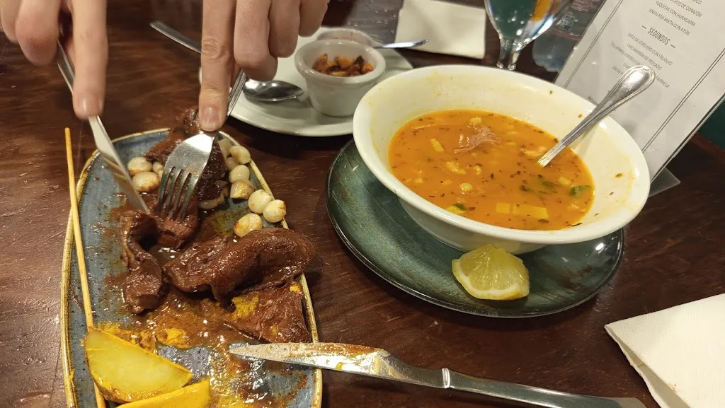 Estefania G. Vélez_Restaurante Típika Vallecas_Cisla_review