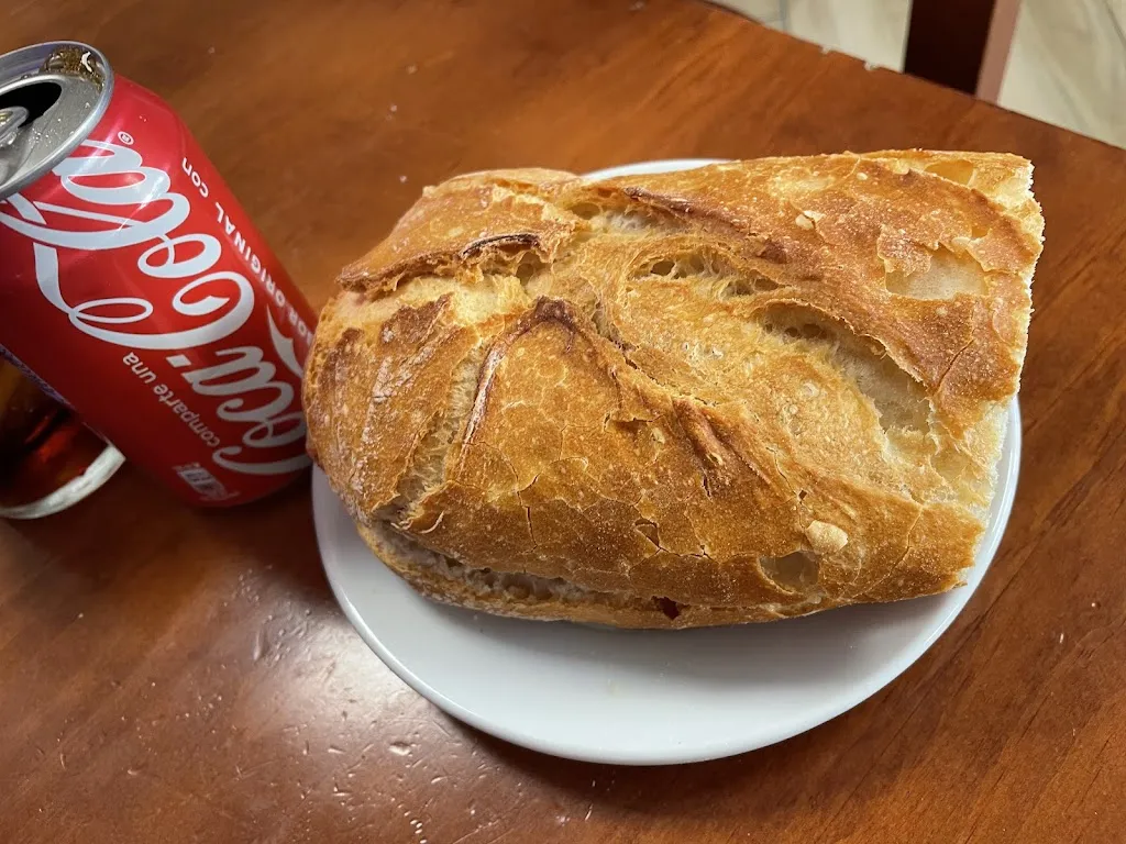 Emilio Fernandez_Ruta110_Colilla La_review