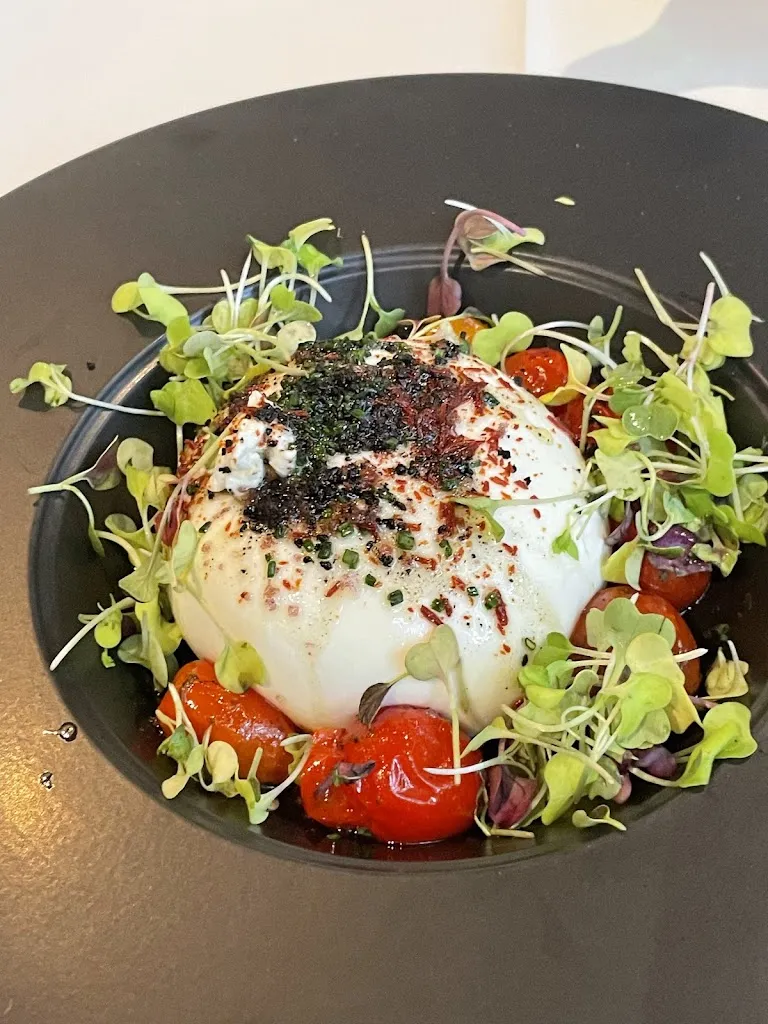 Nika Y_Rocacho_Chamartín_review