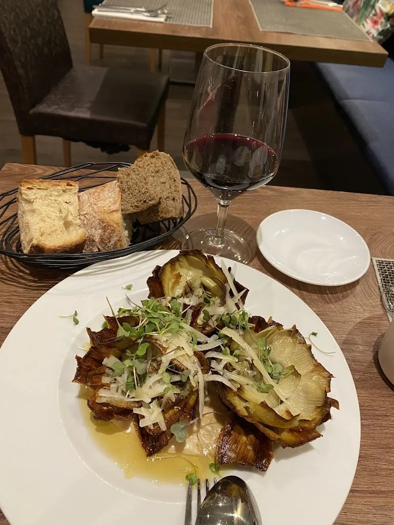 Claudia Serafim_MACHICO_Chamartín_review