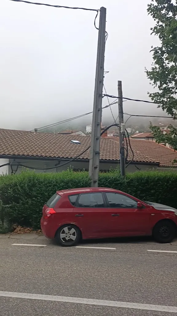 Victor Jimenez_Bar La Luna_Cuevas del Valle_review