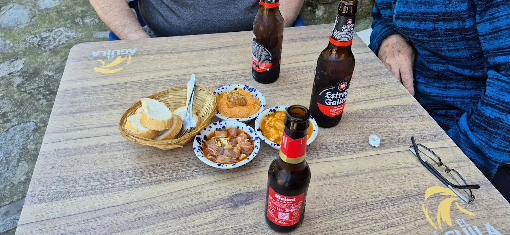 MAITE ARRIBAS_Pub Ópalo_Cuevas del Valle_Bewertung