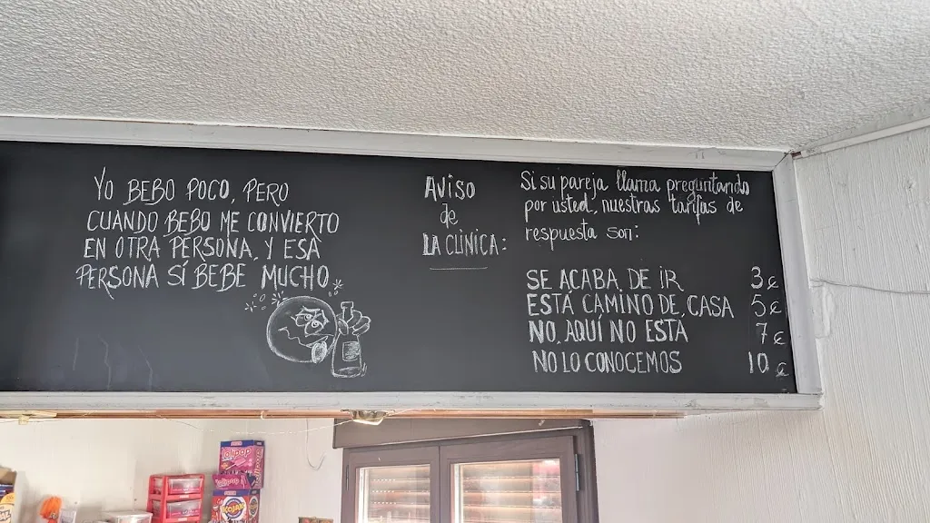 Steve Masefield_BAR LA CLINICA_Cuevas del Valle_review