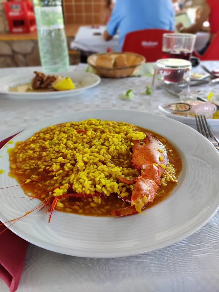 Menu_Piscina Municipal LA CANTERA Villarejo del Valle_Cuevas del Valle_image_5