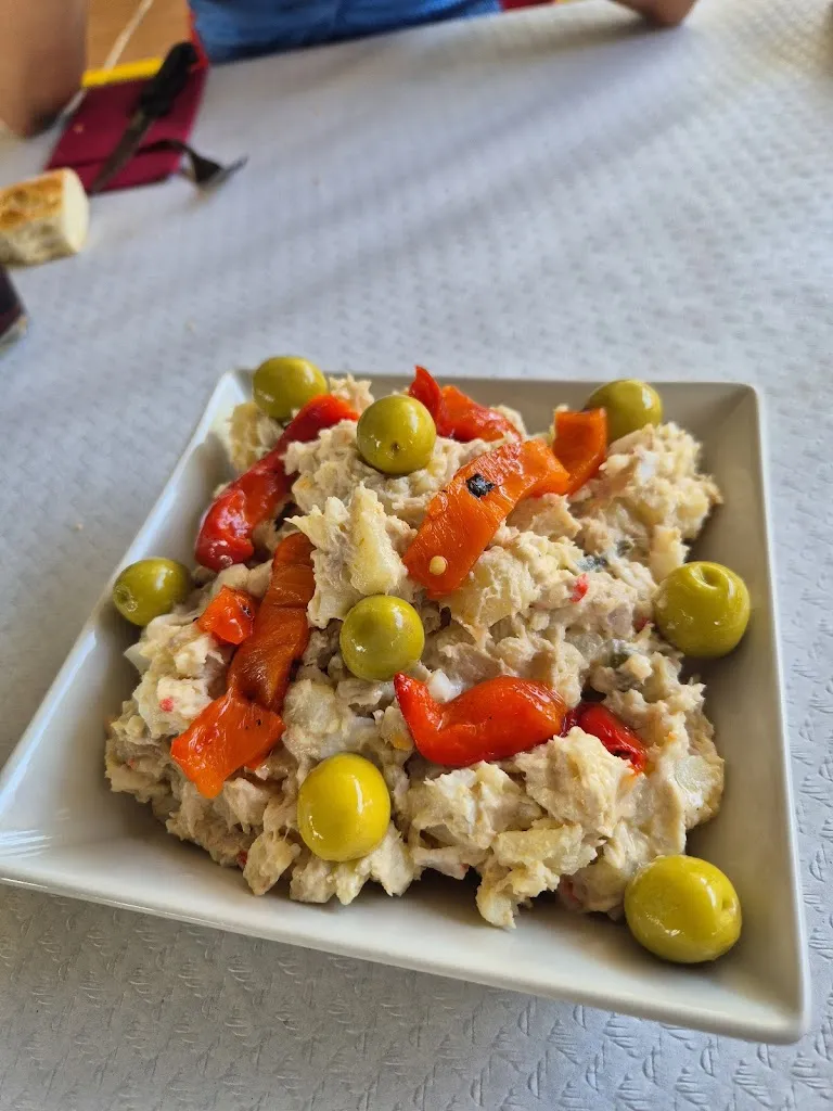 david de la paz_Piscina Municipal LA CANTERA Villarejo del Valle_Cuevas del Valle_review