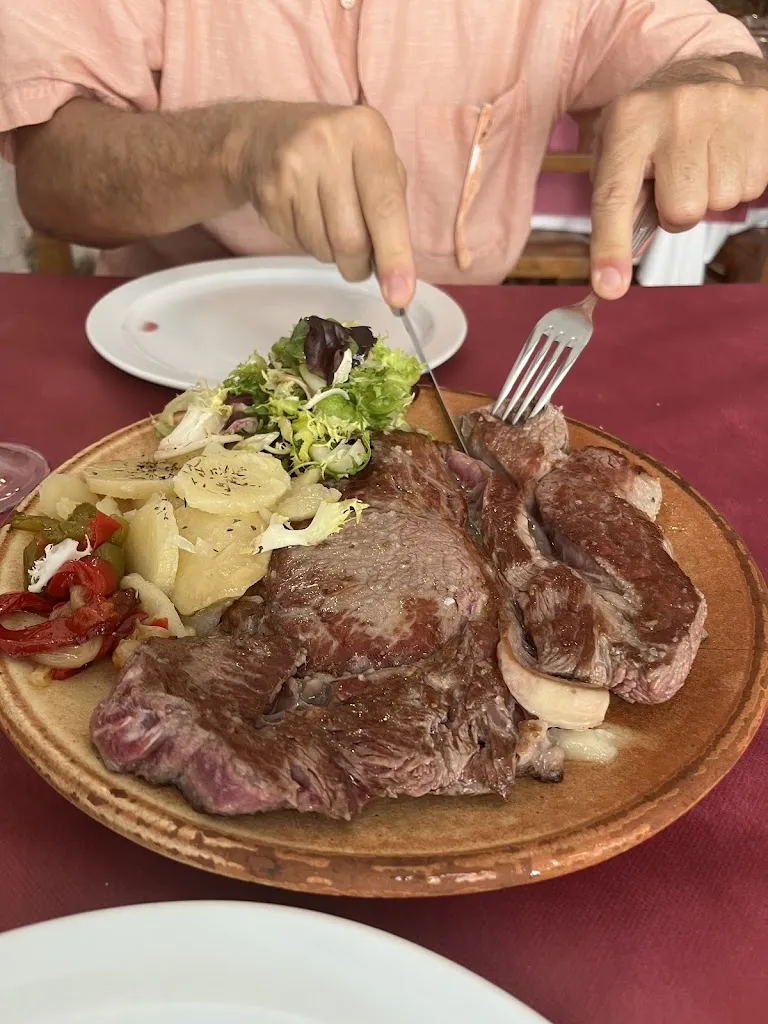 A AM_Mesón del Rastro_Gallegos de Altamiros_review