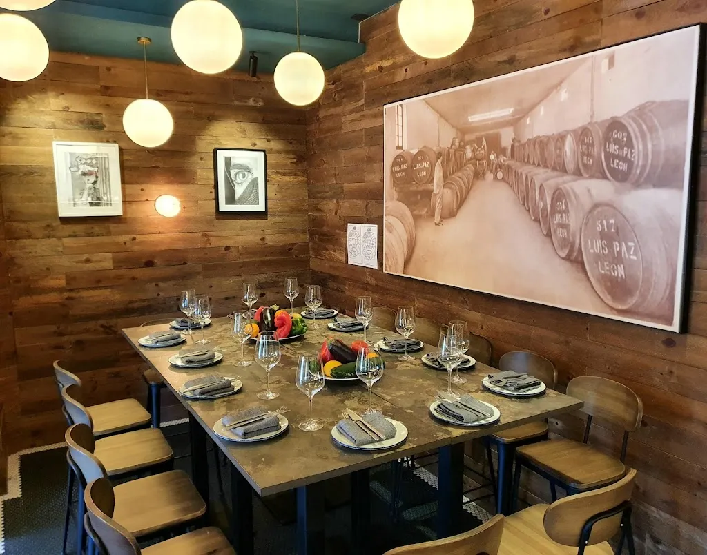 Barrio Húmedo Madrid restaurant in Fresno El