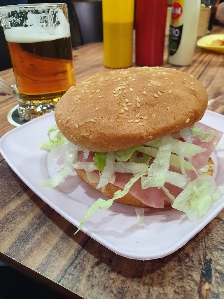 Bar Curro restaurant in Cebreros