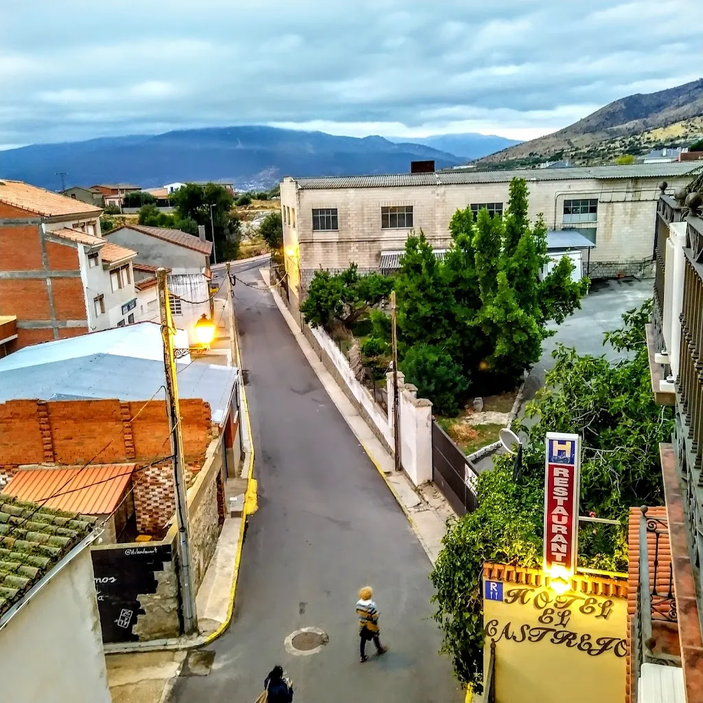 Hamish John Appleby_Hotel El Castrejon_Cebreros_review