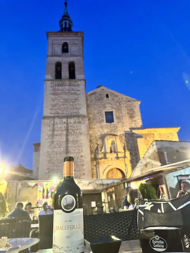 Reyes Yllera_El Rincón restaurante_Fuente el Saúz_review