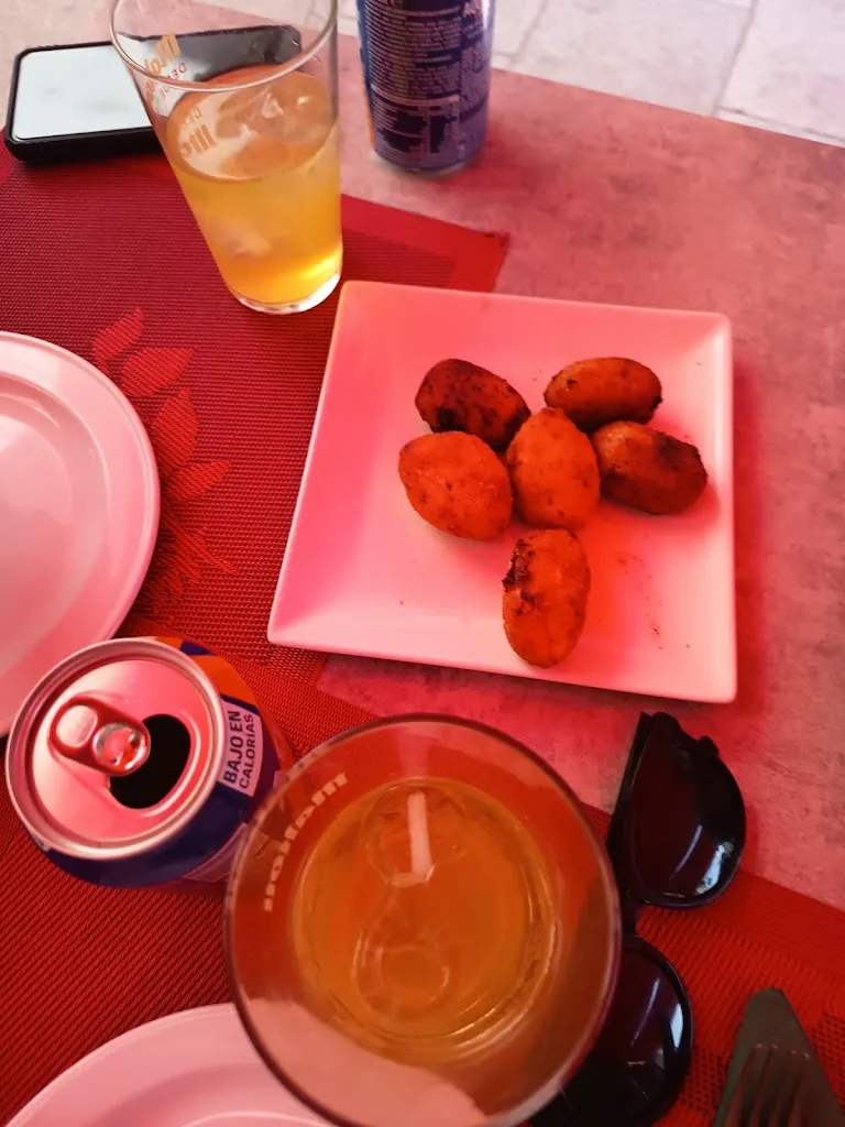 Carla Garcia_LOS ROBLES Restaurante_Fuente el Saúz_Bewertung