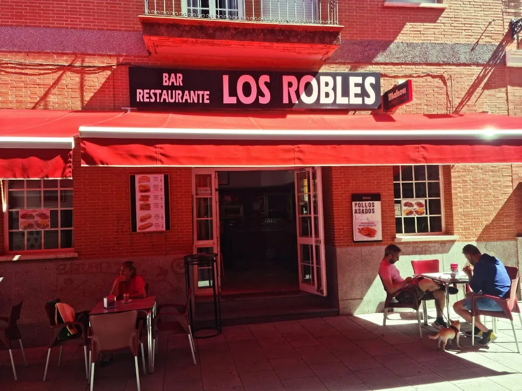 LOS ROBLES Restaurante ristorante a Fuente el Saúz
