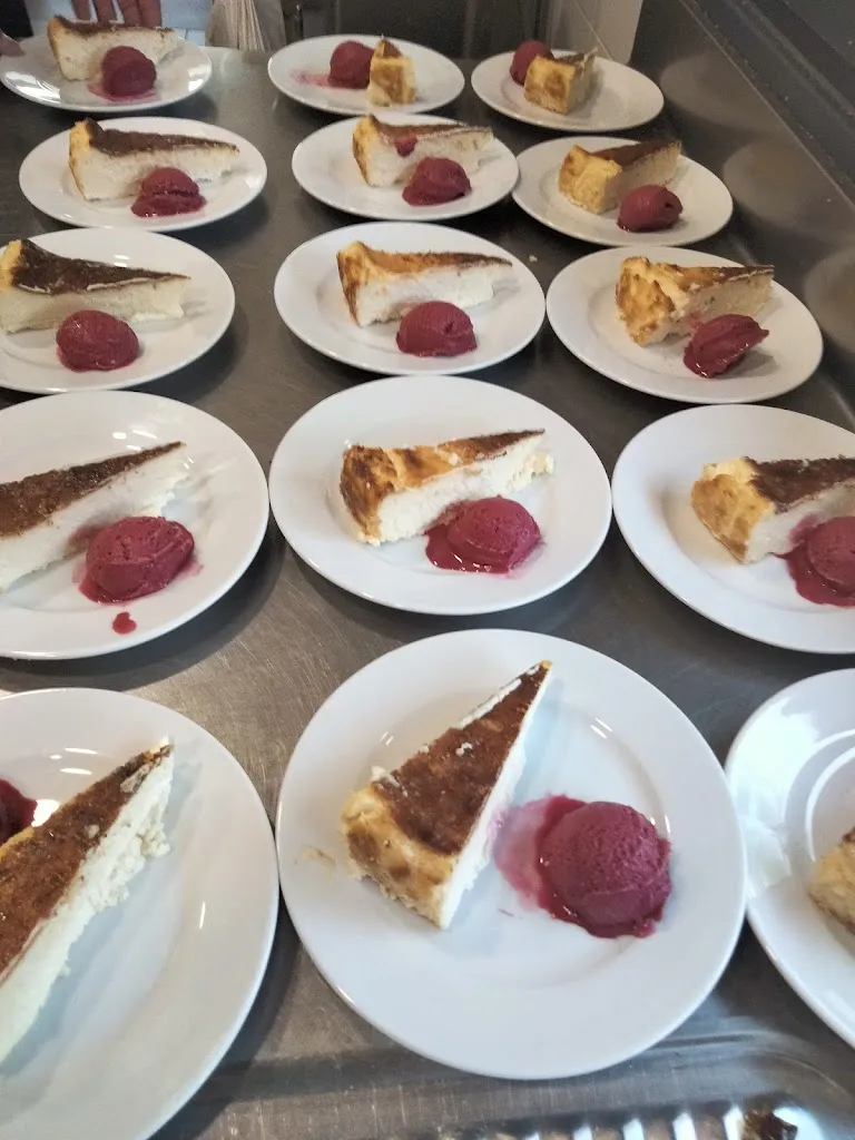 Menu_Restaurante El Cobijo_Gemuño_image_4