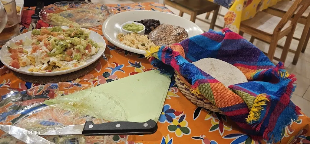 Victoria Aragón_Limón y Sal_Gimialcón_review