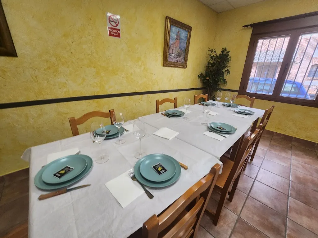 Bar Gutierre Muñoz_Gutierre-Muñoz_slider_image_1