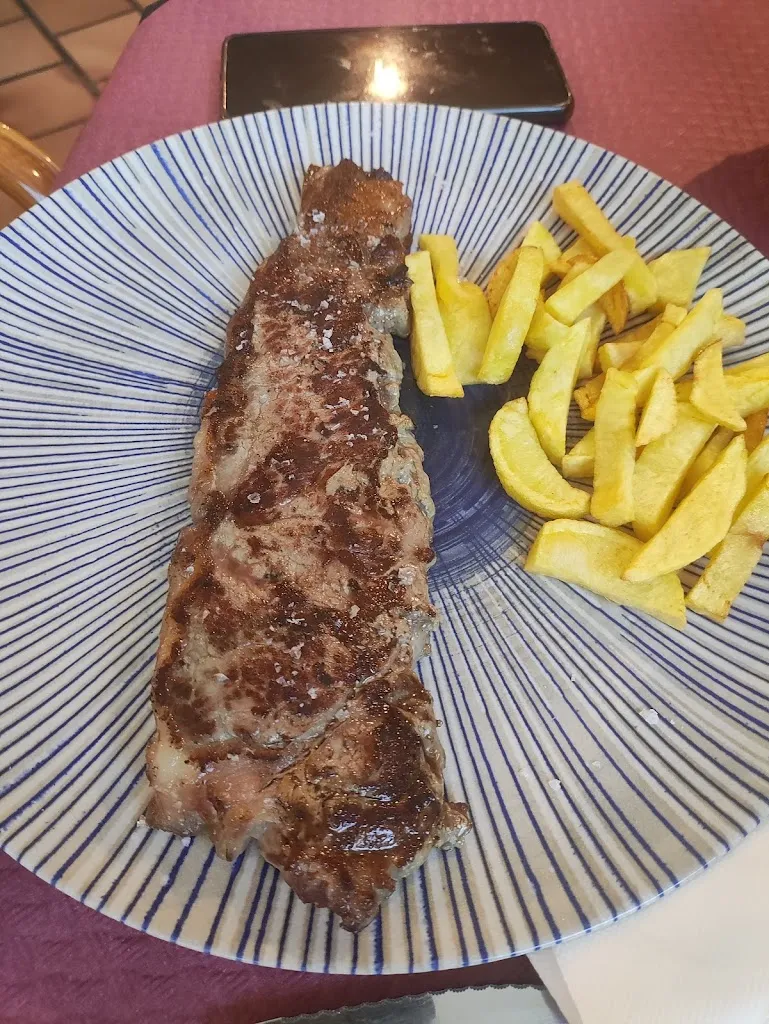 Restaurante Monte Pinos_Herradón de Pinares_slider_image_2