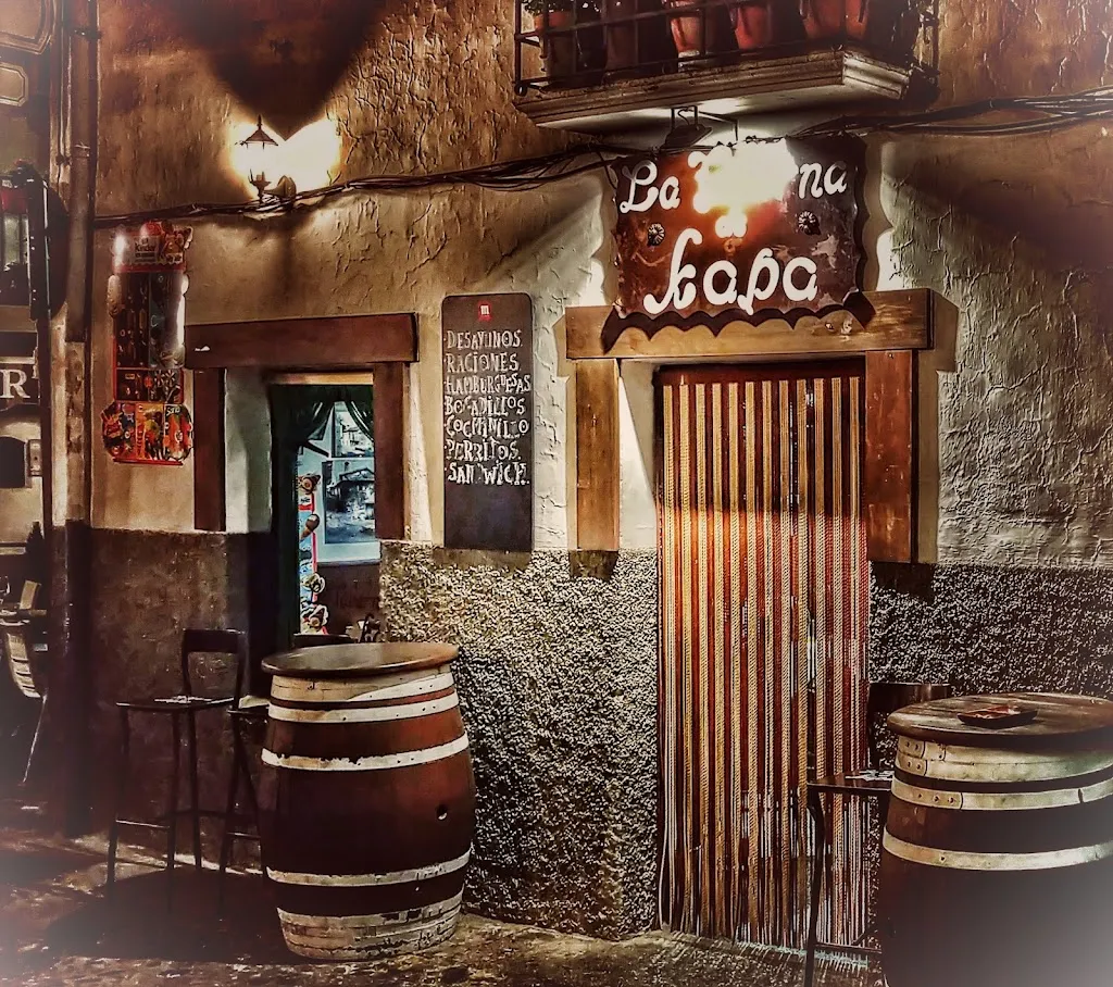 La Taberna de Kapa_Guisando_slider_image_1