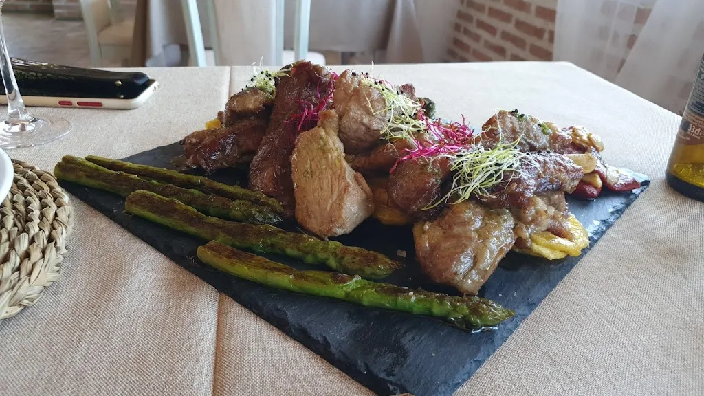 Menu_Restaurante @ El Mirlo Blanco_Candeleda_image_9