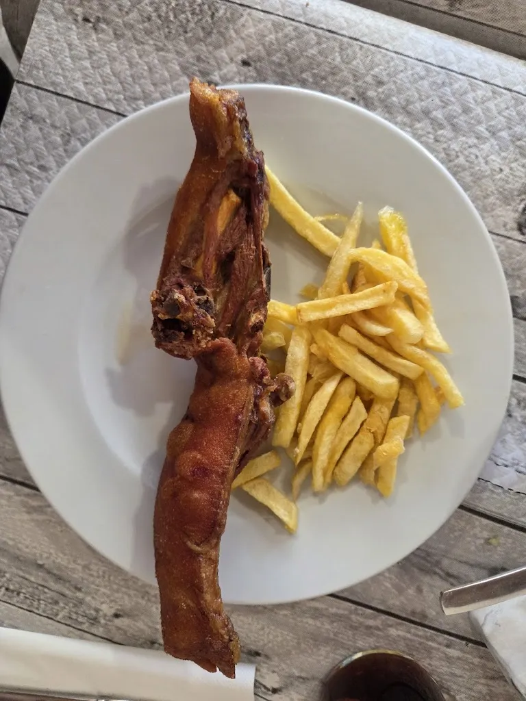 Esther Ruiz_Restaurante Los Marinos_Candeleda_review