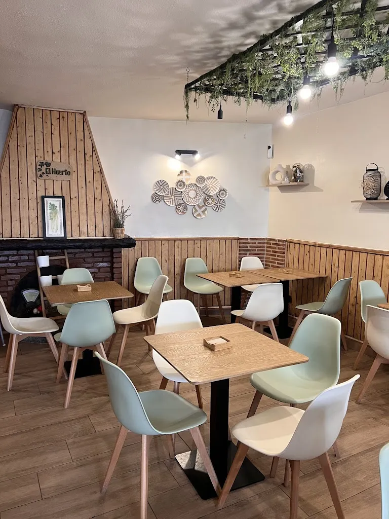 El Huerto de Victoria_Candeleda_slider_image_1