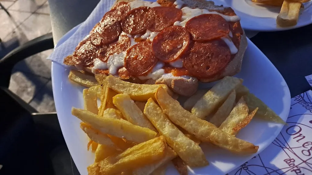 Alicia_Bar La Mira_Candeleda_review