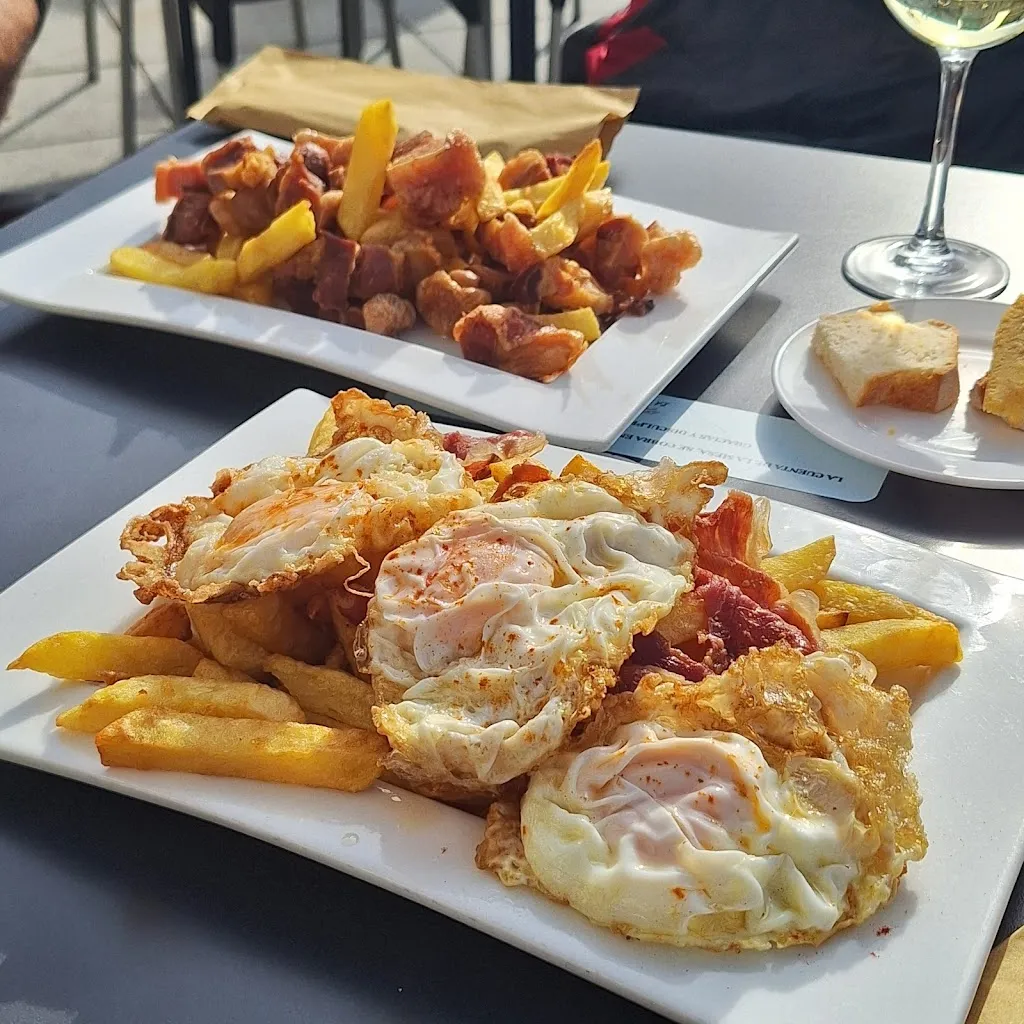 Bar La Mira_Candeleda_slider_image_3