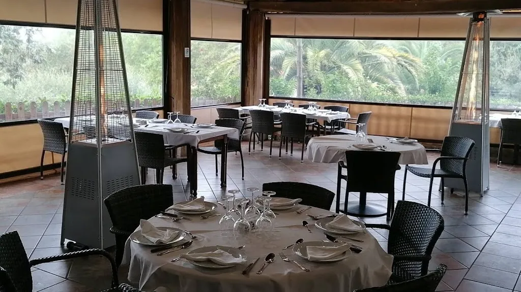 ROPINO, Casa Rural y Restaurante restaurant in Candeleda