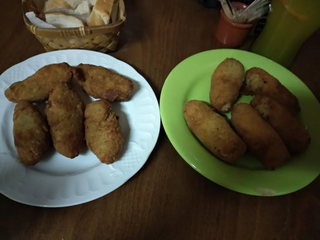 Bar Aduana restaurant in Candeleda