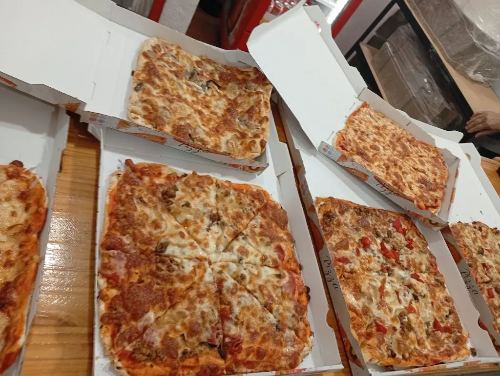 Pizzería Milton de Candeleda_Candeleda_slider_image_3