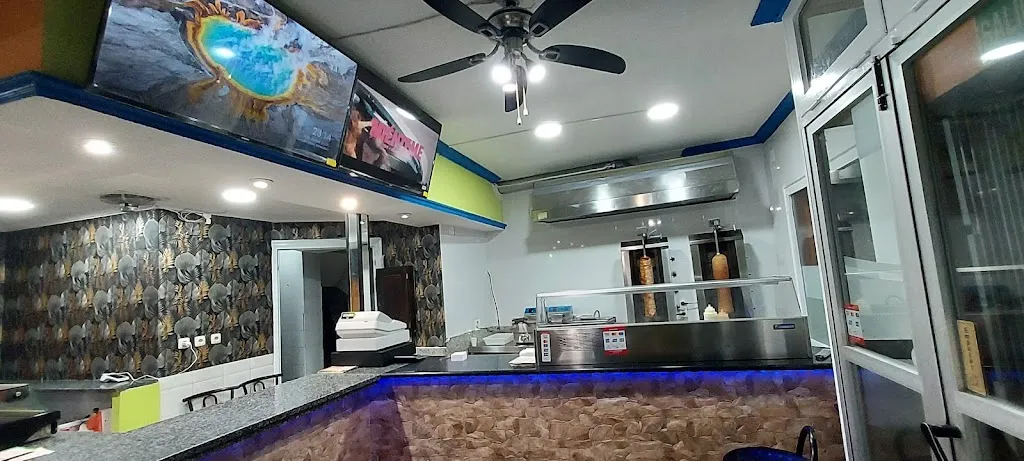 Saleem doner kebab restaurant in Candeleda