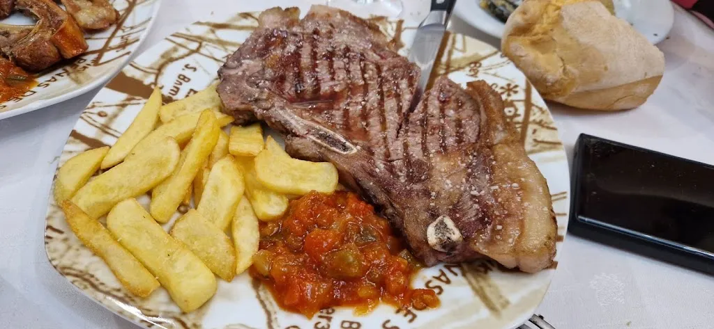 Restaurante Meson Pedros_Candeleda_slider_image_3